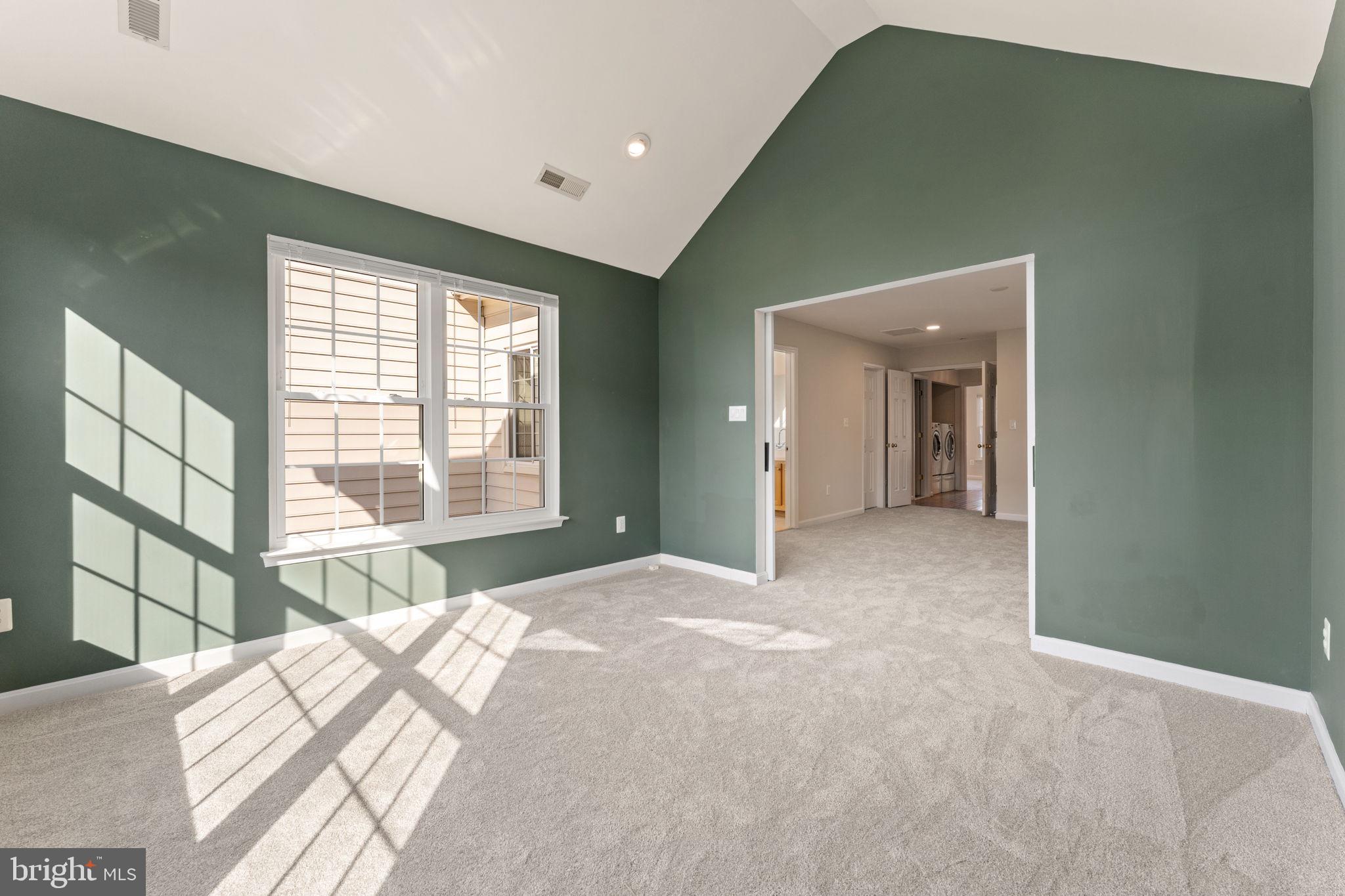 SOUTH RIDING - Residential Lease