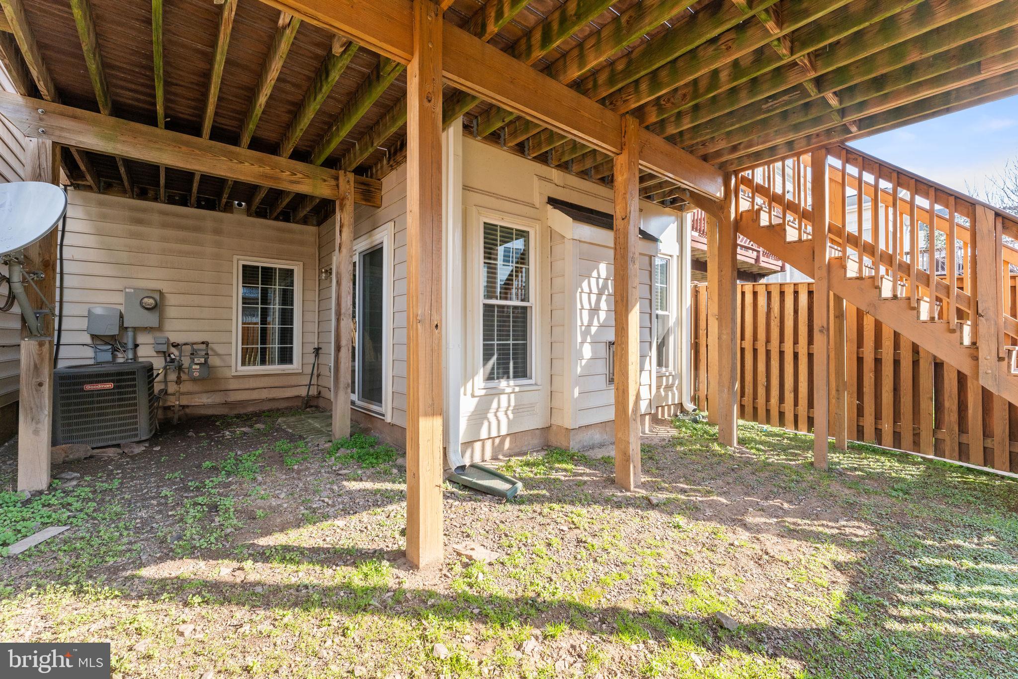 SOUTH RIDING - Residential Lease