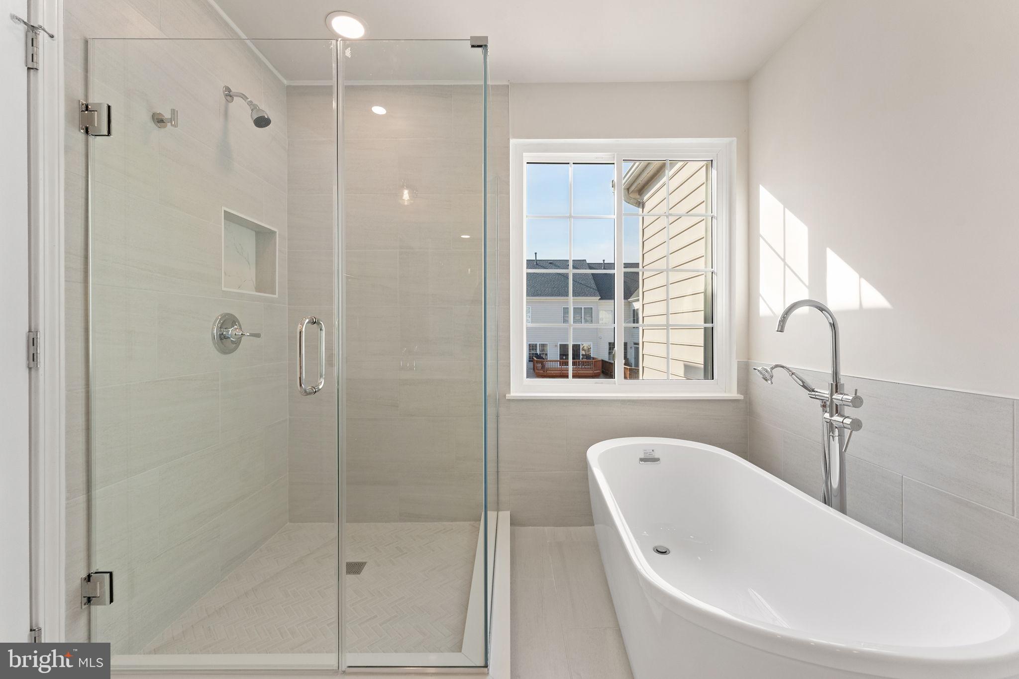 SOUTH RIDING - Residential Lease