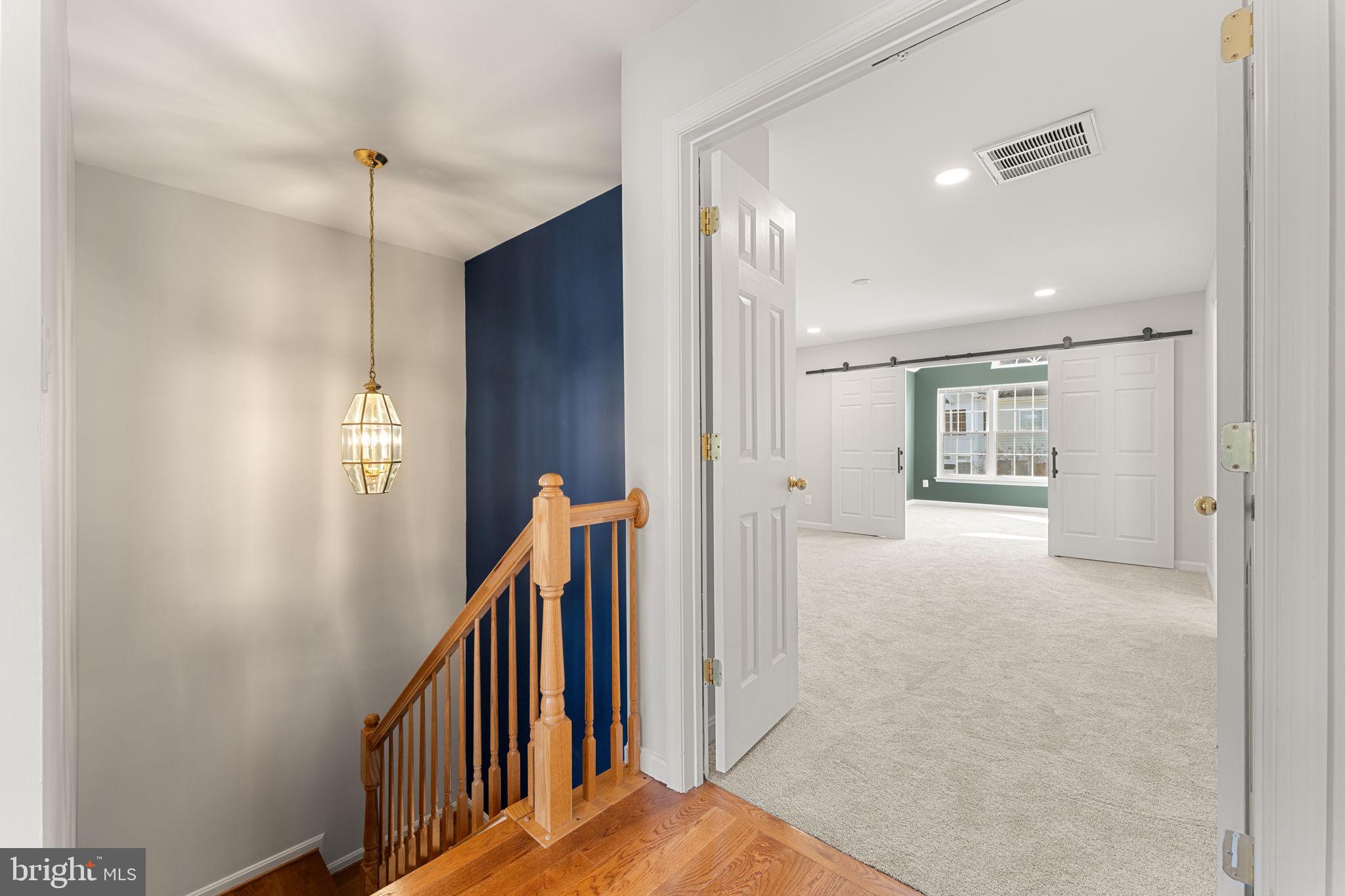 SOUTH RIDING - Residential Lease