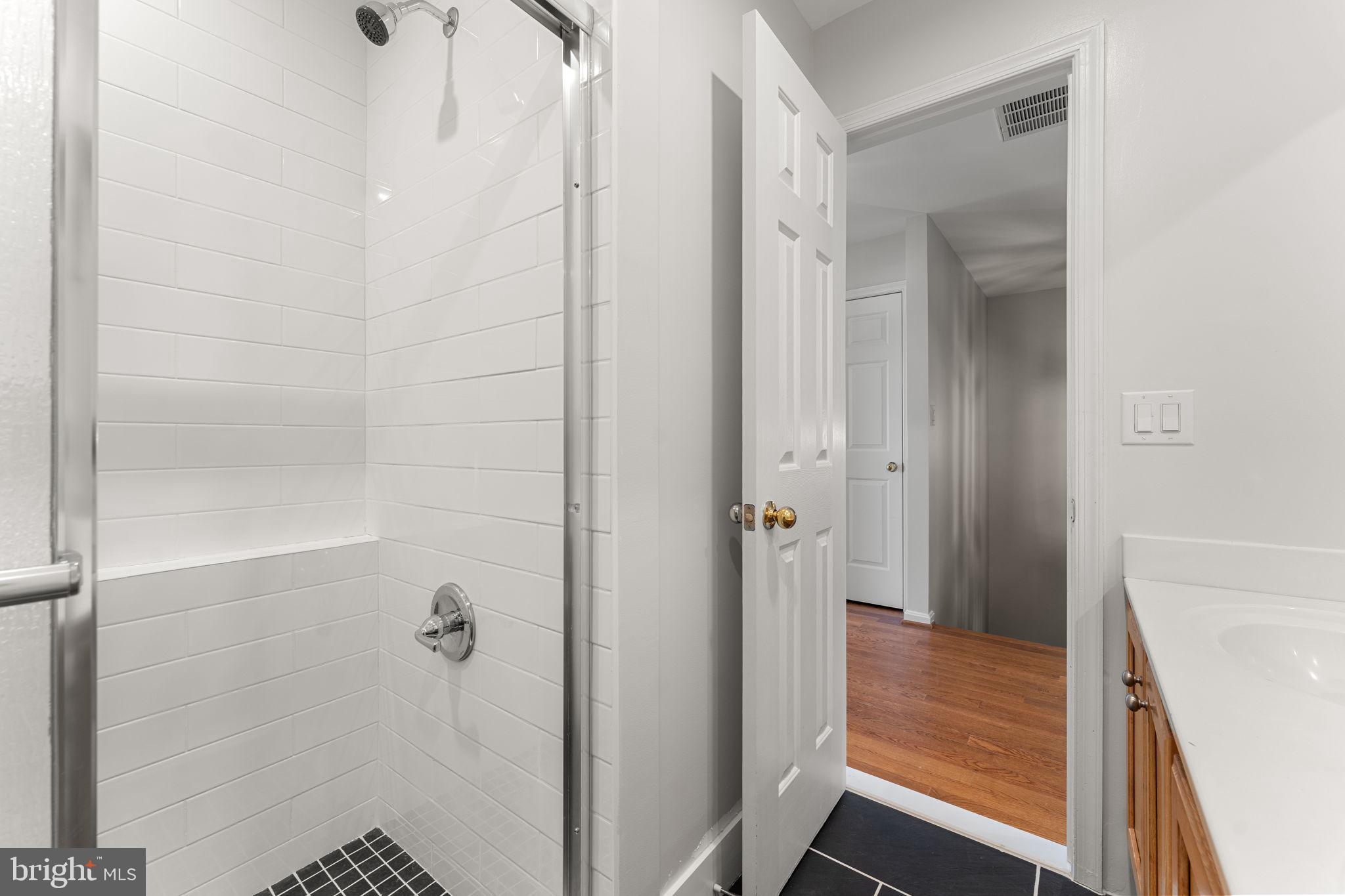 SOUTH RIDING - Residential Lease