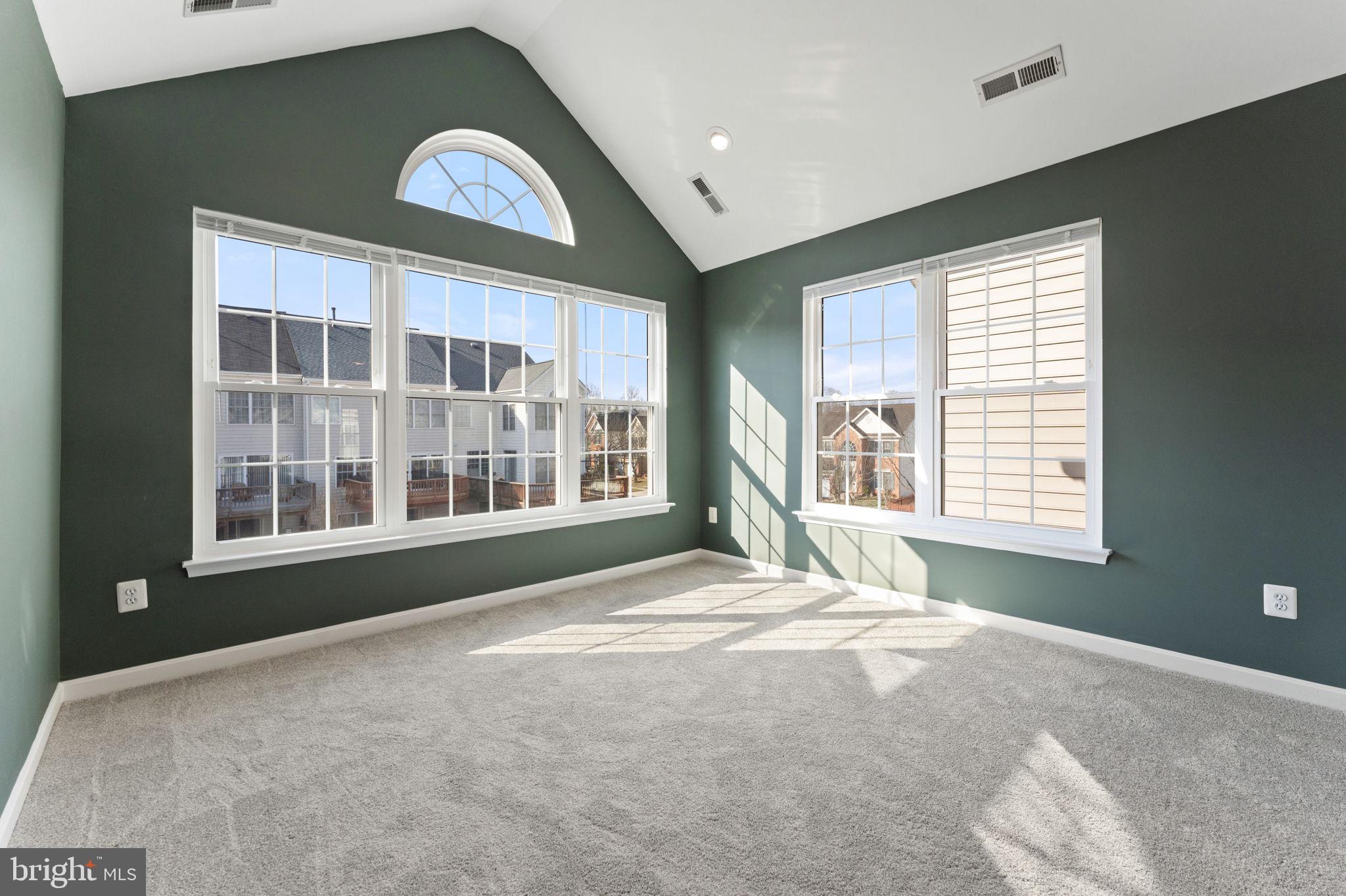 SOUTH RIDING - Residential Lease