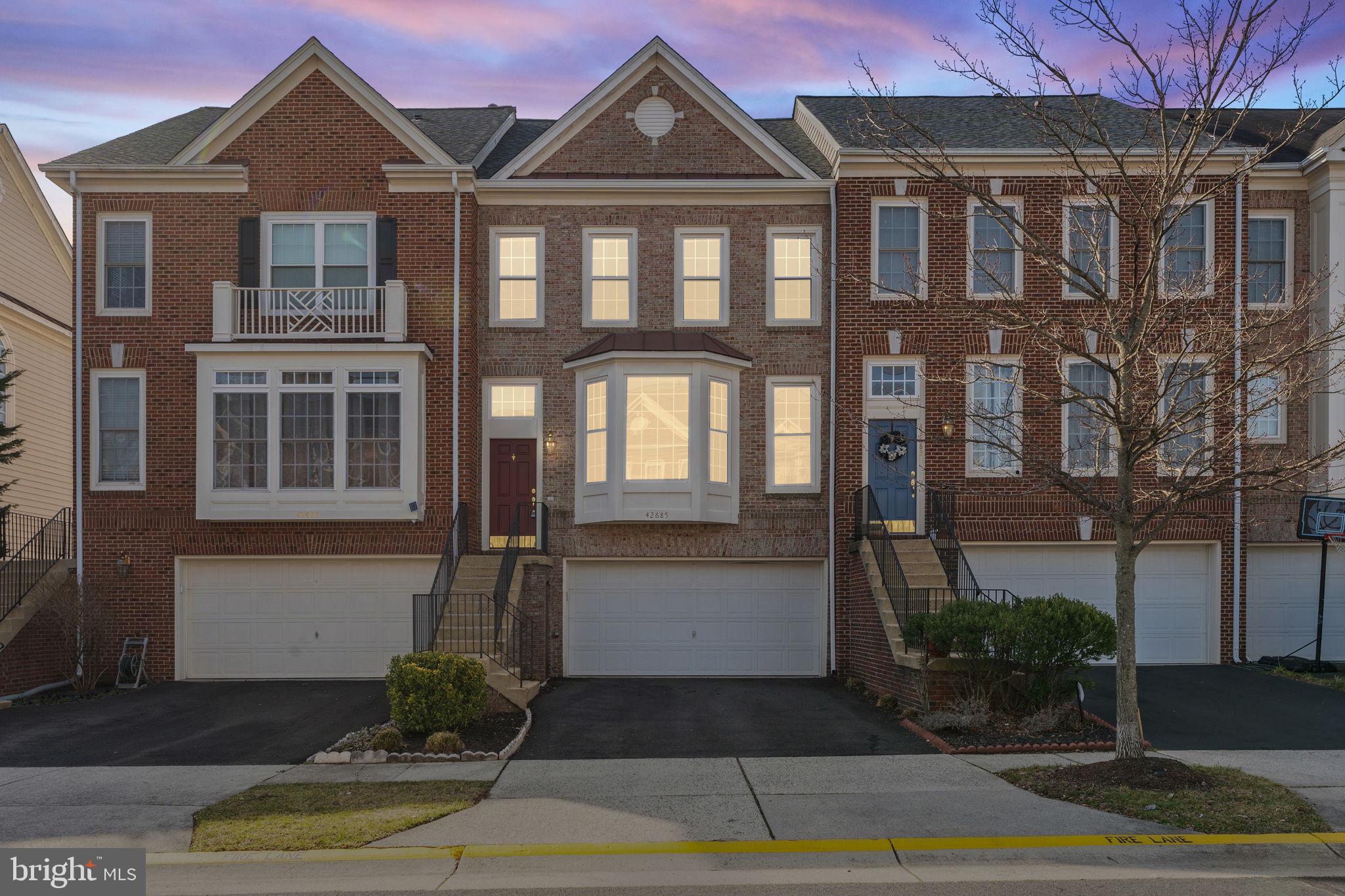 SOUTH RIDING - Residential Lease