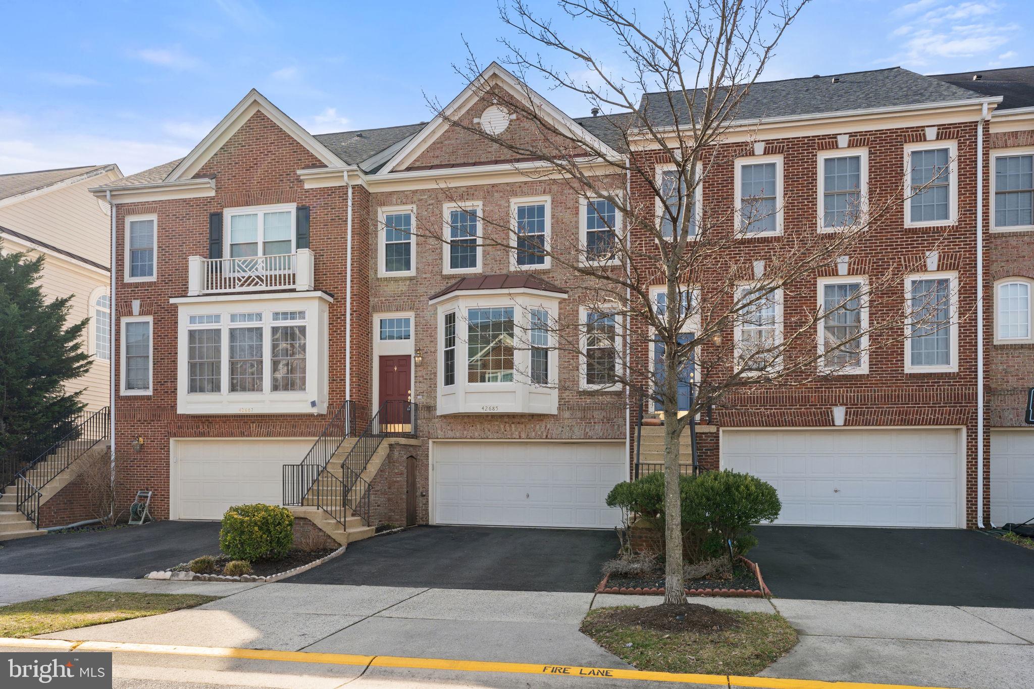 SOUTH RIDING - Residential Lease