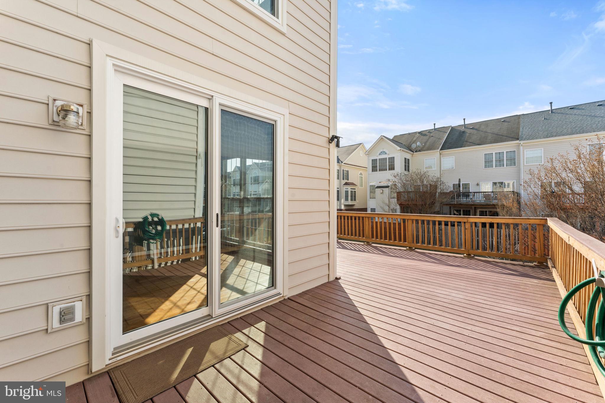 SOUTH RIDING - Residential Lease