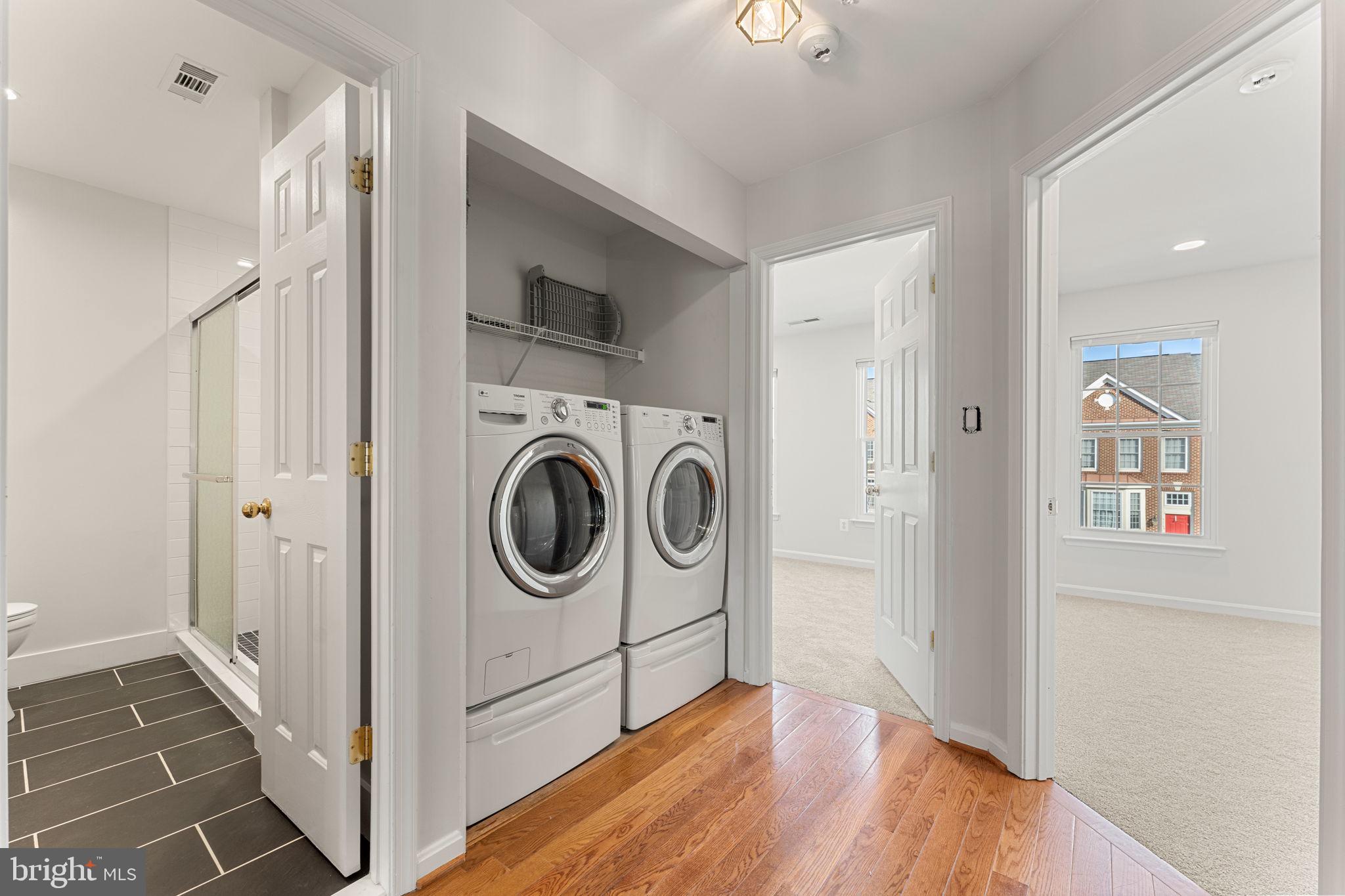 SOUTH RIDING - Residential Lease