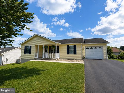 Homes For Sale - 59 Raider Lane<br/> MARTINSBURG, WV 25403