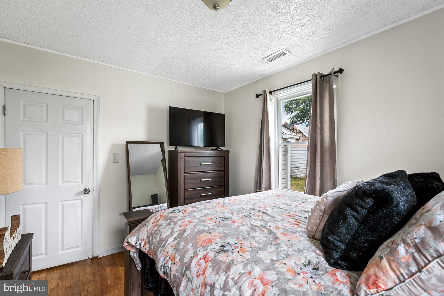 MARLYN MANOR - Residential