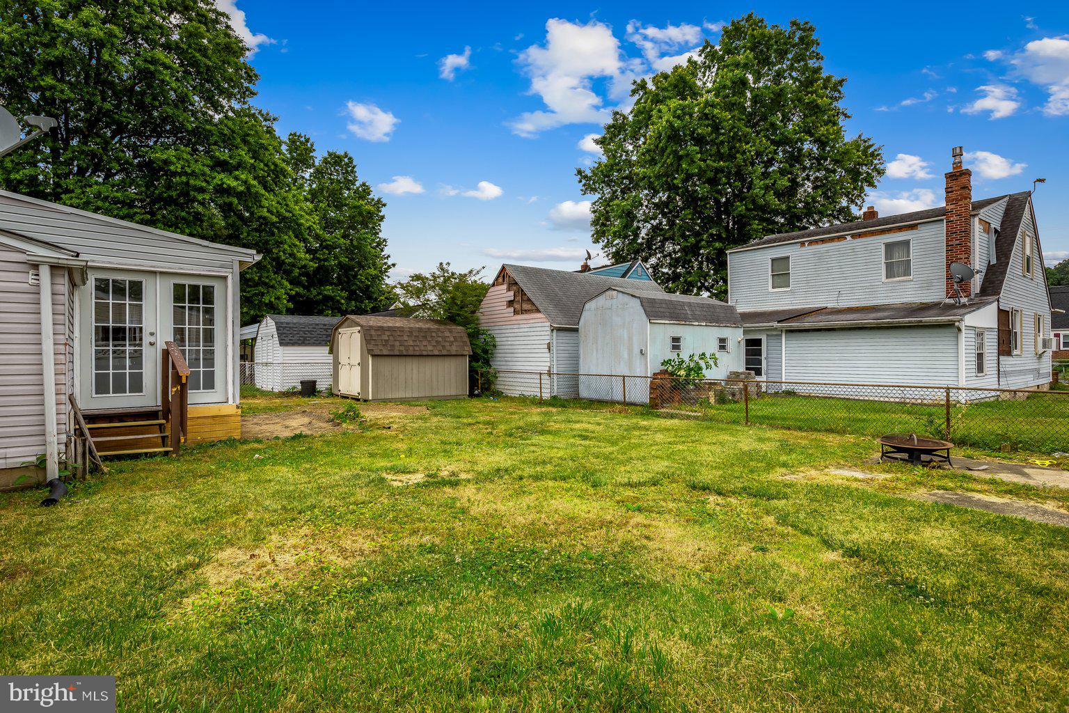 MARLYN MANOR - Residential