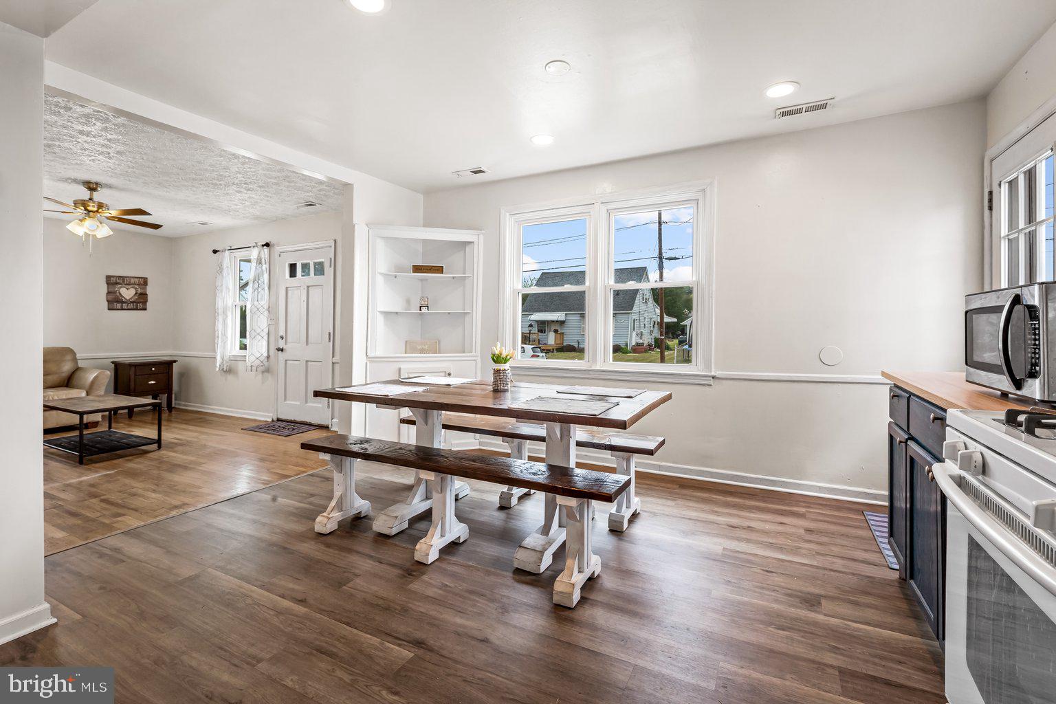 MARLYN MANOR - Residential