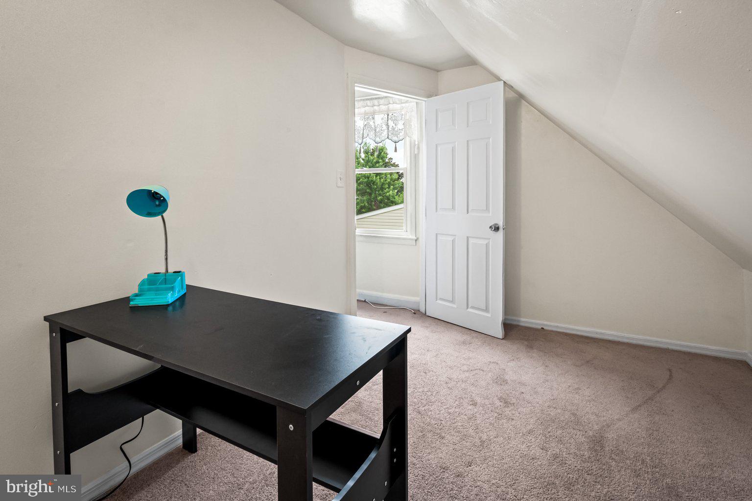 MARLYN MANOR - Residential