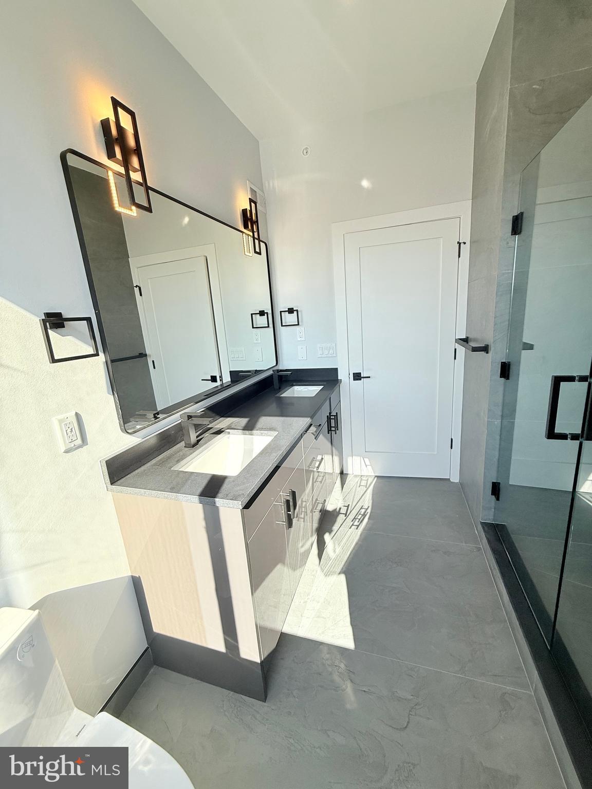 PORT RICHMOND - Residential