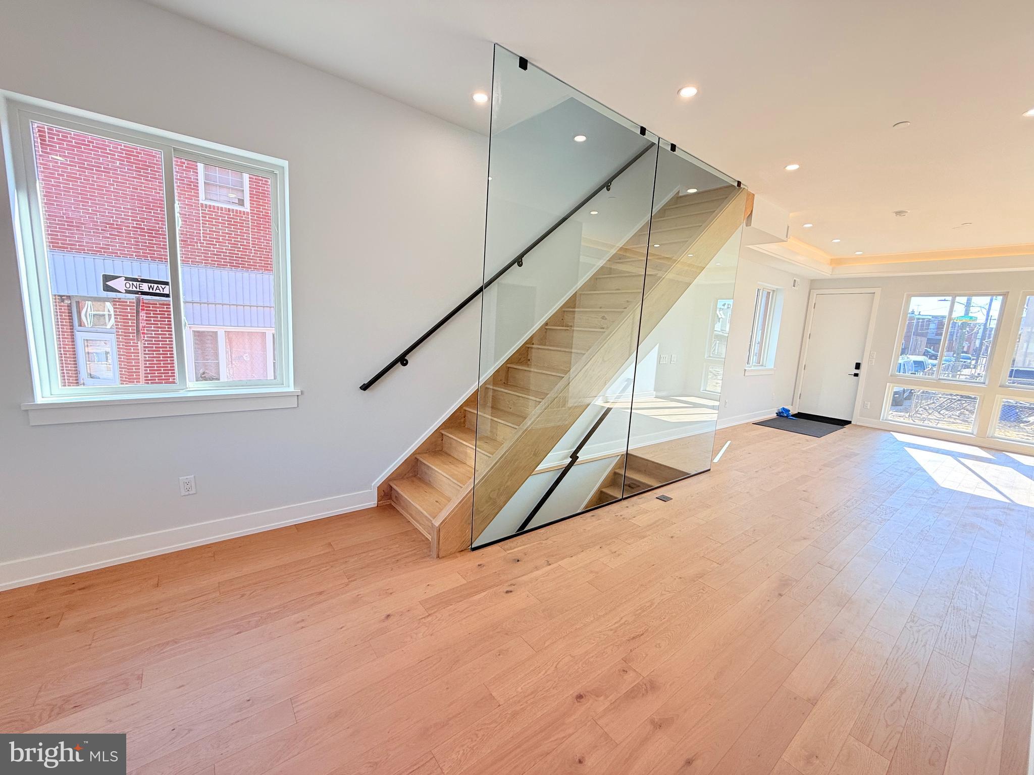 PORT RICHMOND - Residential