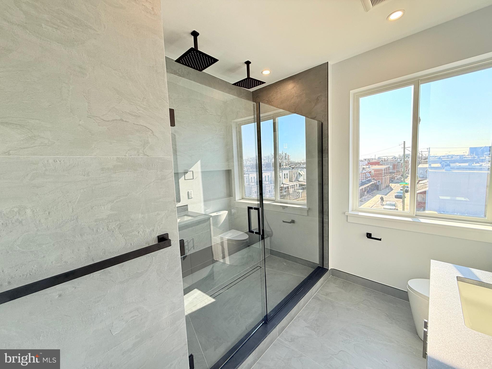 PORT RICHMOND - Residential