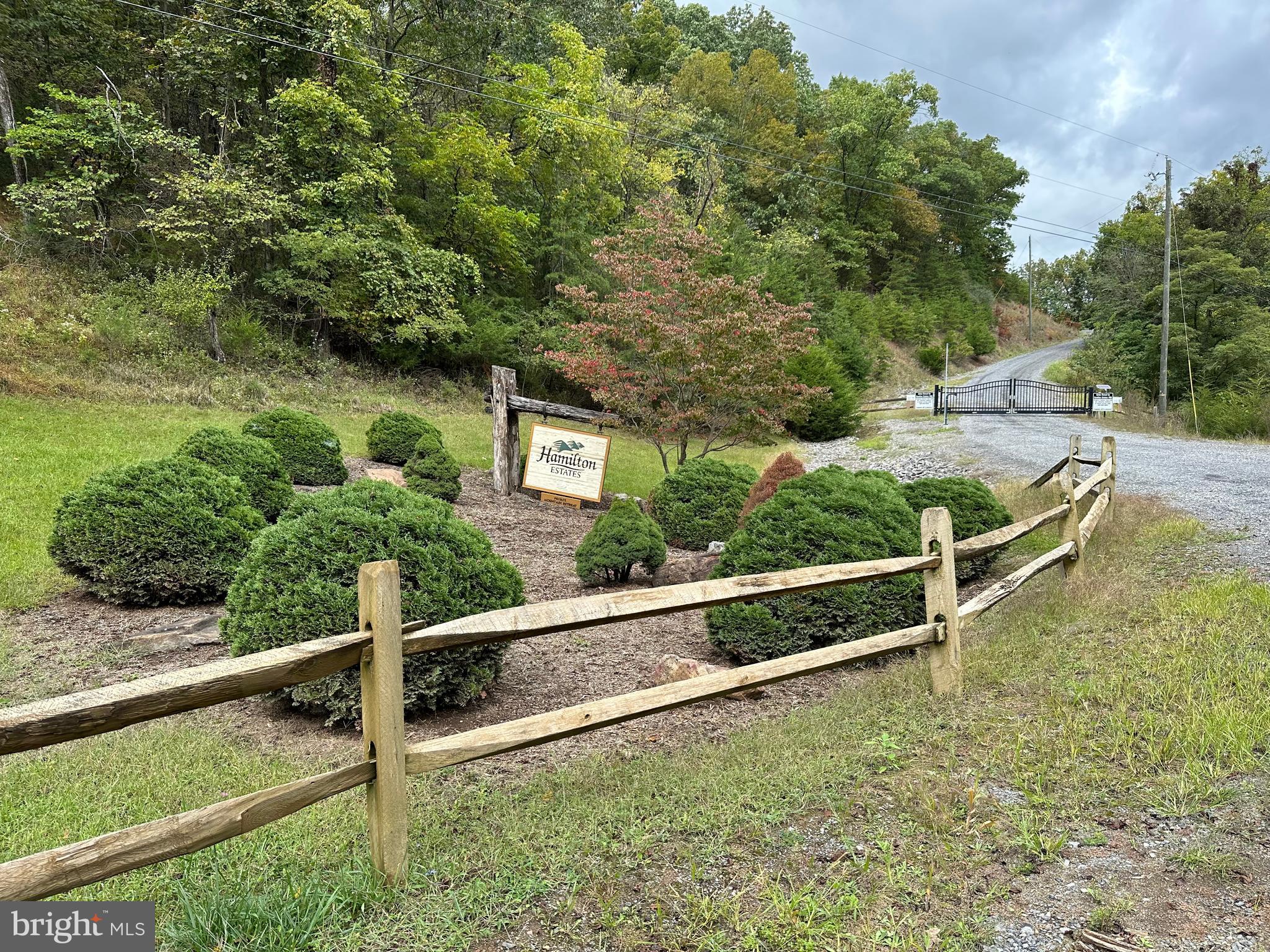 HAMILTON ESTATES - Land