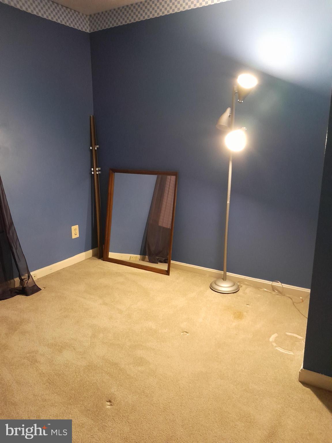 SOUTHGATE CENTER - Residential