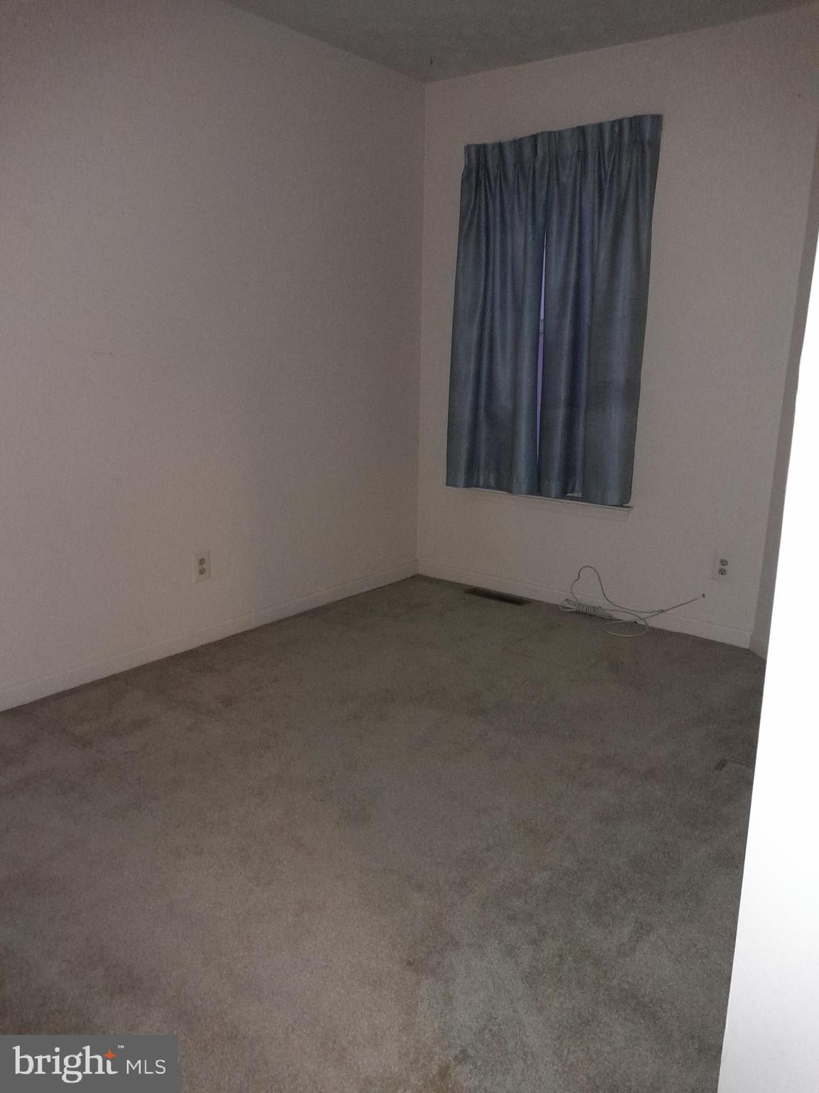 SOUTHGATE CENTER - Residential