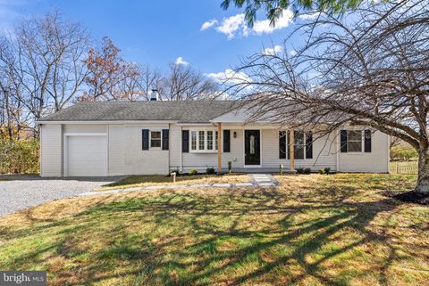 240 CRUMS CHURCH ROAD BERRYVILLE VA 22611