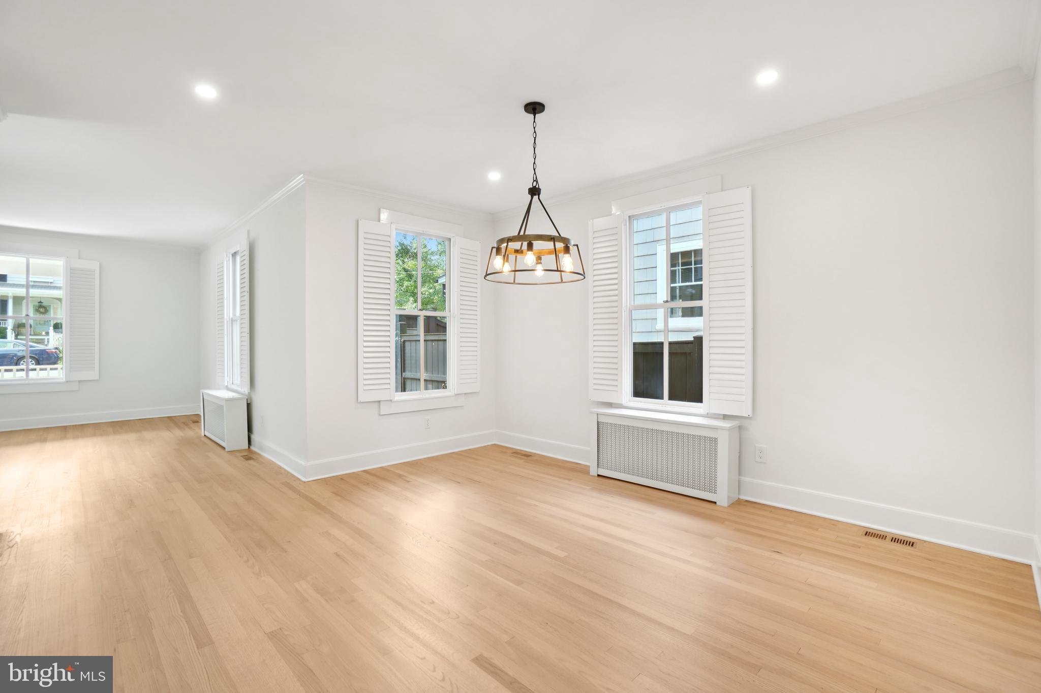 CHEVY CHASE - Residential