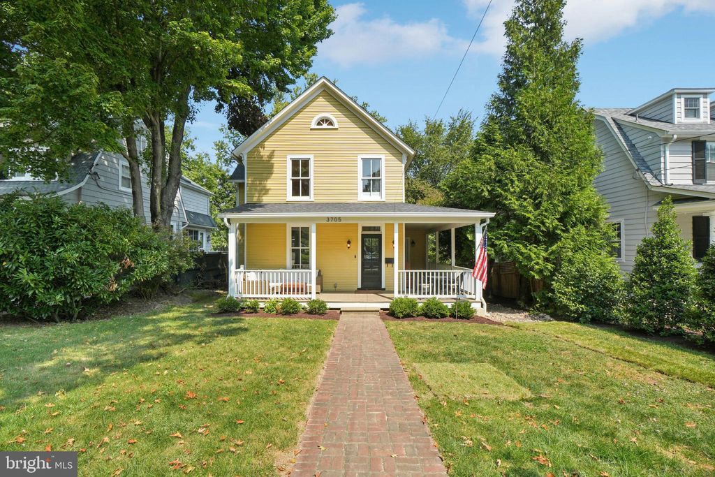 Photo of 3705 Underwood Street, CHEVY CHASE, MD 20815 (MLS # MDMC2198534)