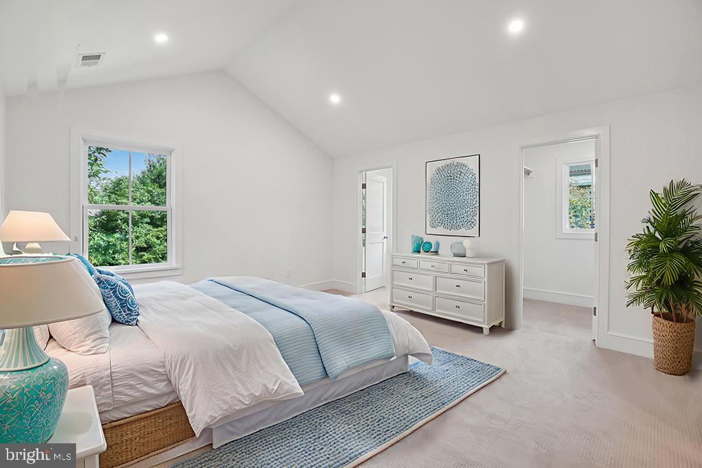 CHEVY CHASE - Residential