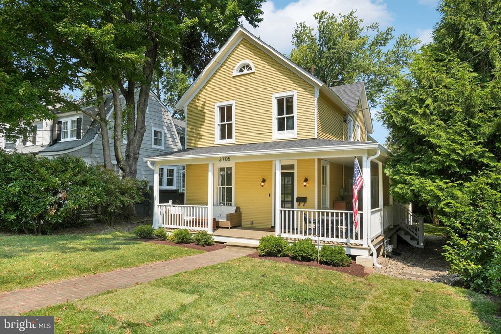 Photo of 3705 Underwood Street, CHEVY CHASE, MD 20815 (MLS # MDMC2198534)