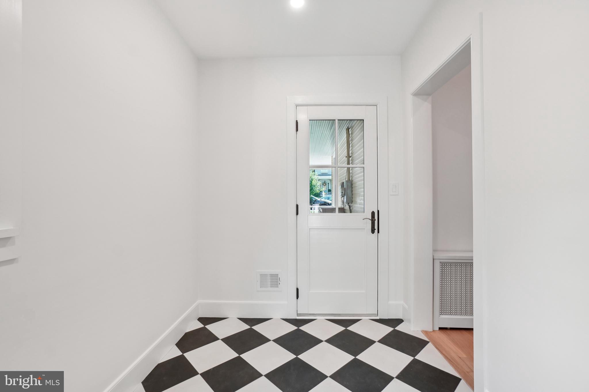 CHEVY CHASE - Residential