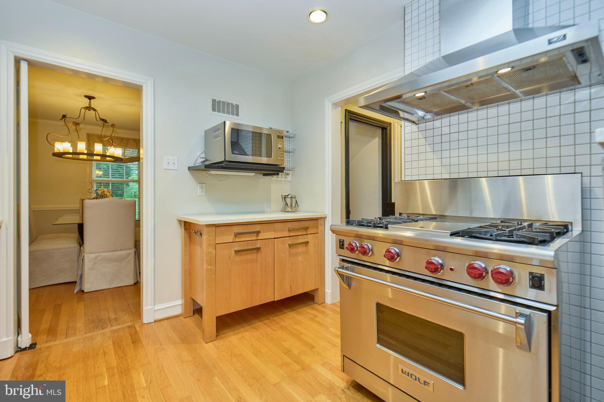 COUNTRY CLUB GROVE - Residential