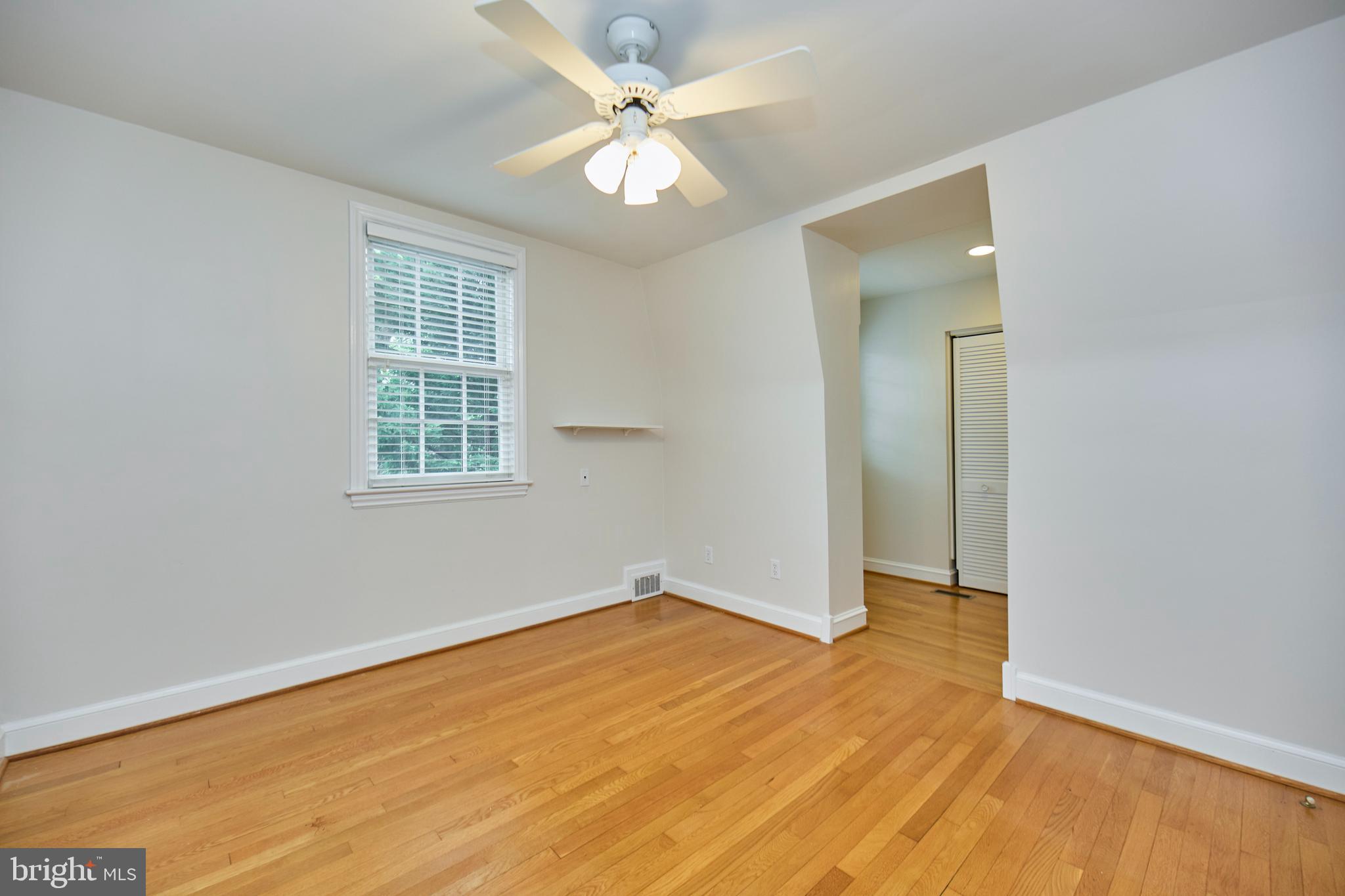 COUNTRY CLUB GROVE - Residential