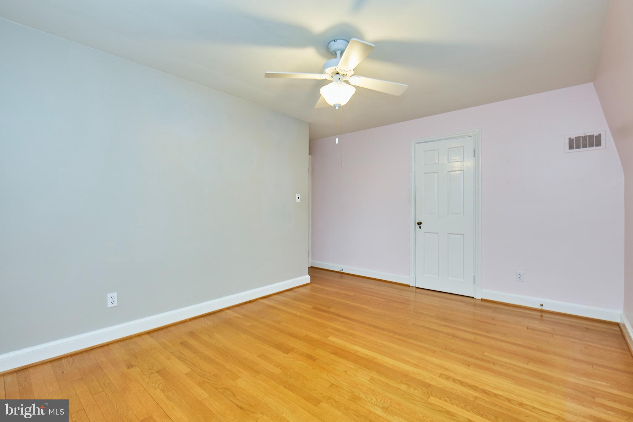 COUNTRY CLUB GROVE - Residential