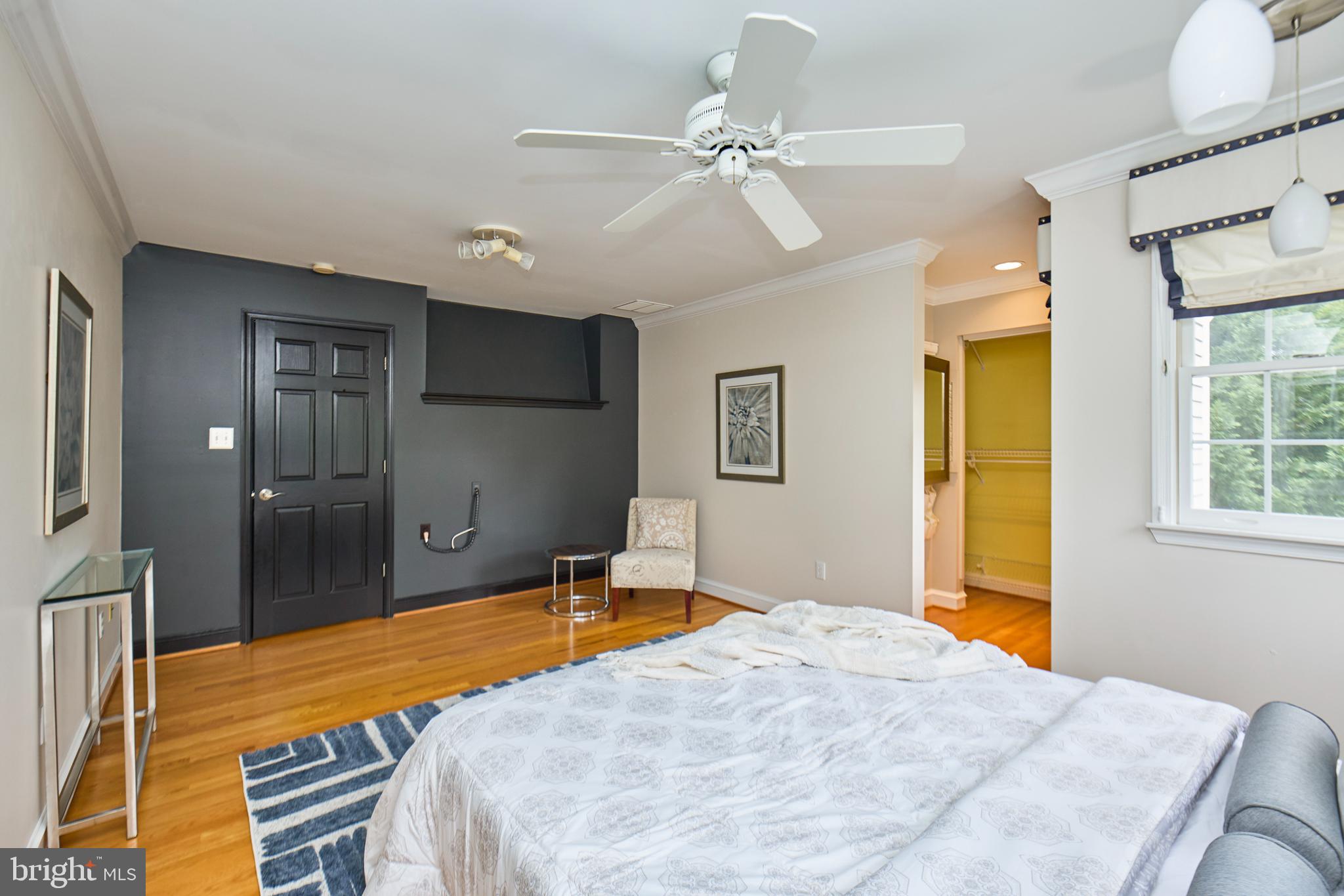 COUNTRY CLUB GROVE - Residential