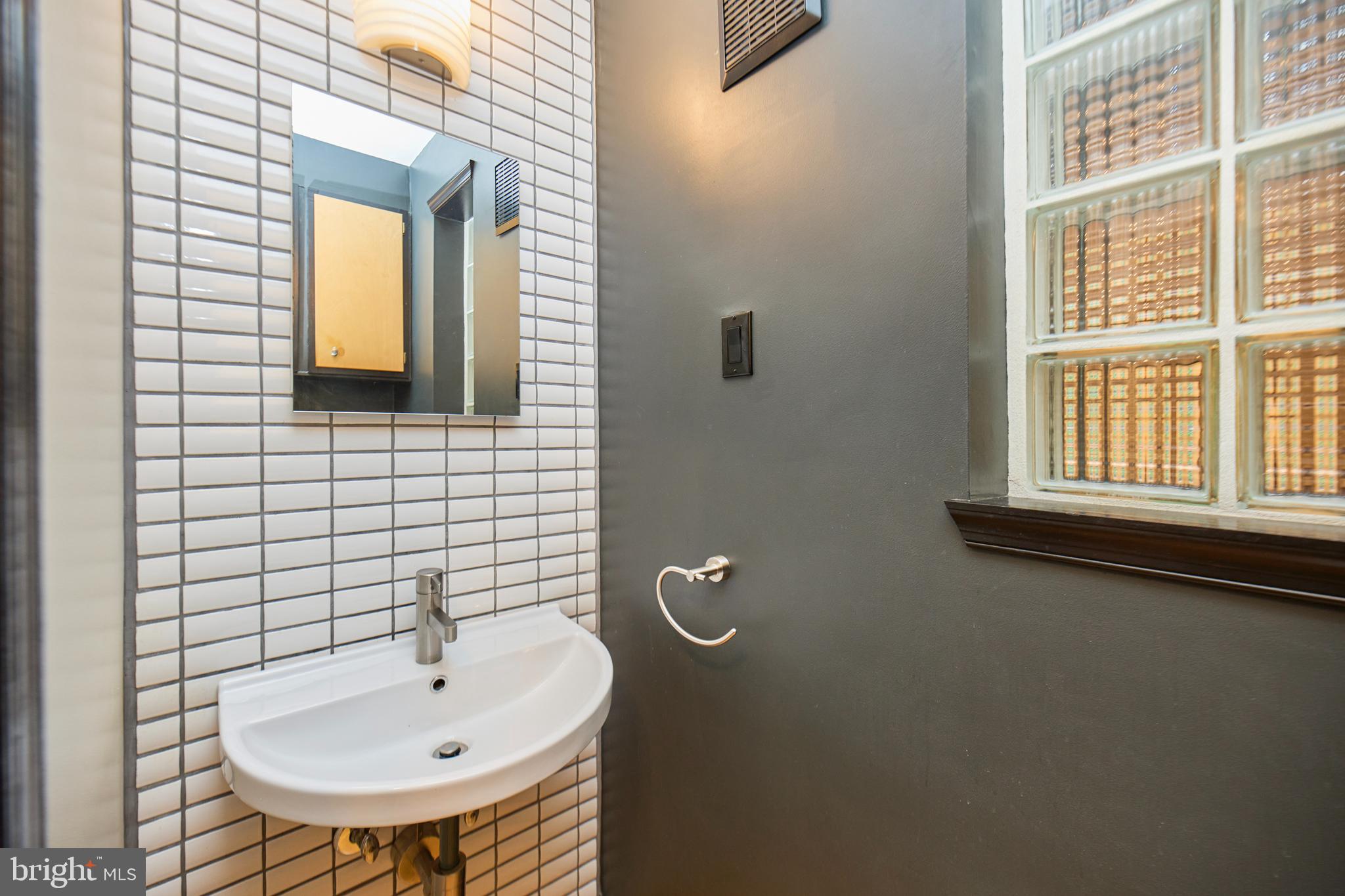 COUNTRY CLUB GROVE - Residential