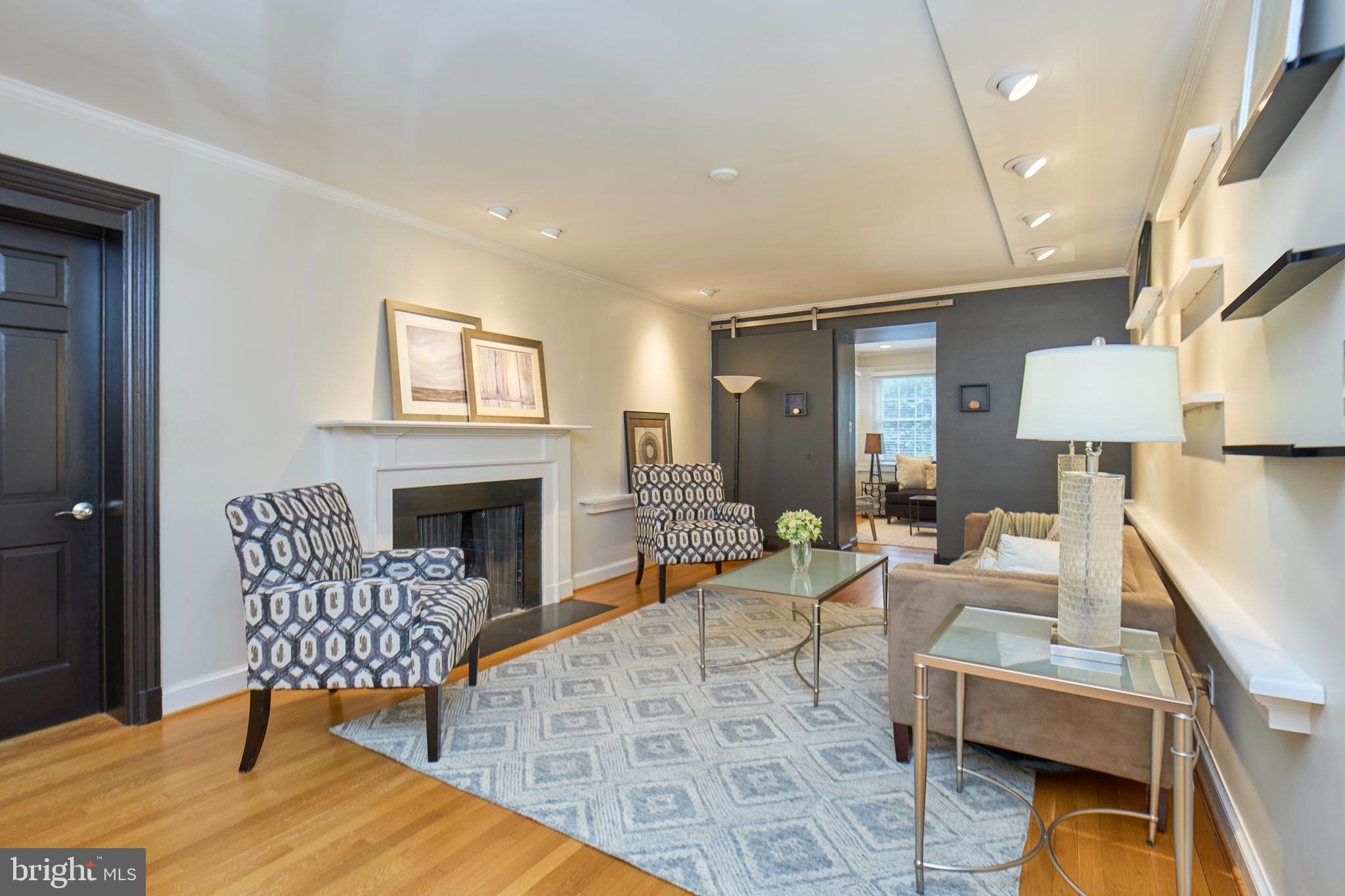 COUNTRY CLUB GROVE - Residential