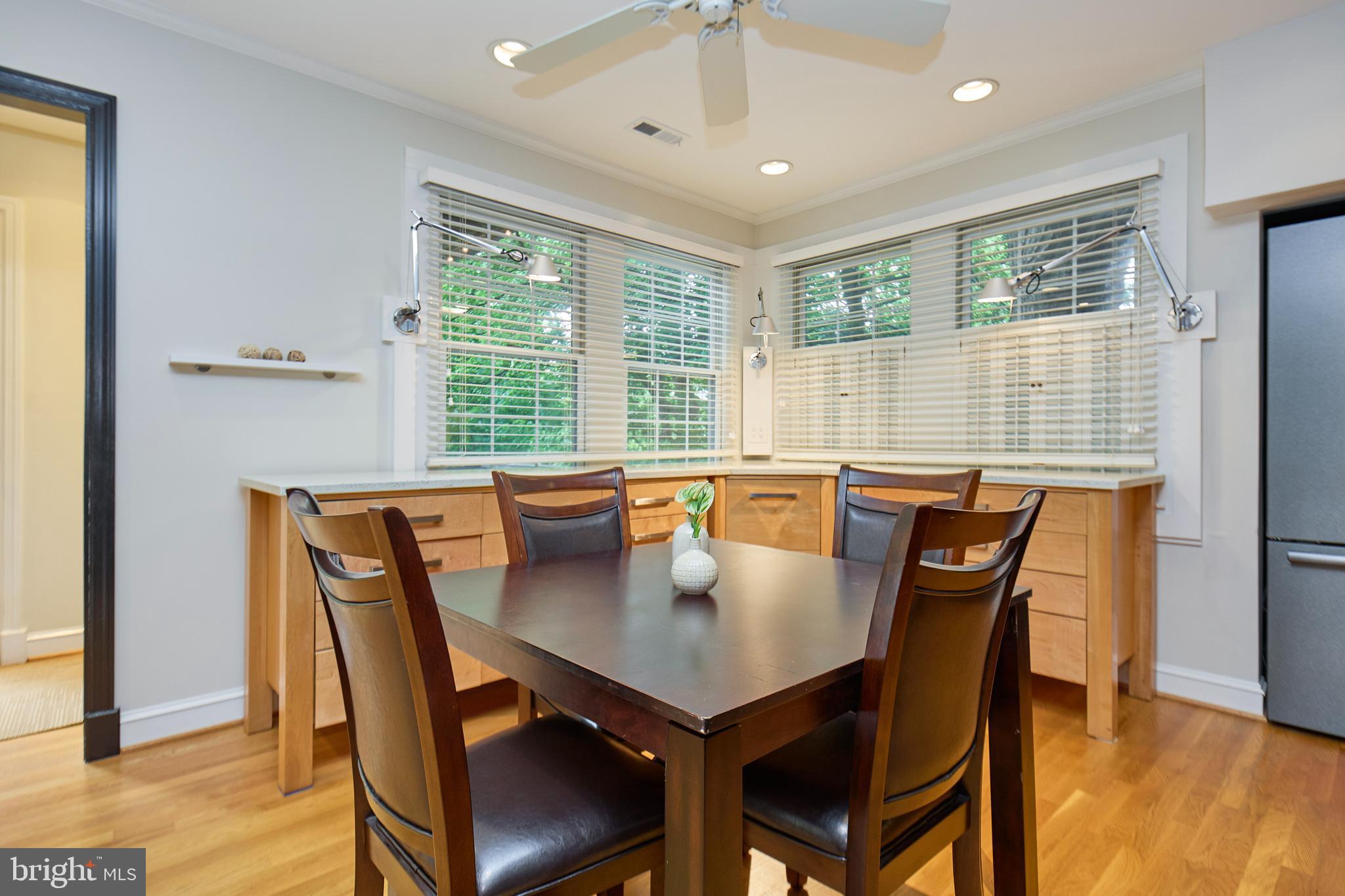 COUNTRY CLUB GROVE - Residential