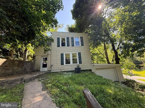 Photo of 108 Poplar Road, FLEETWOOD, PA 19522 (MLS # PABK2072790)