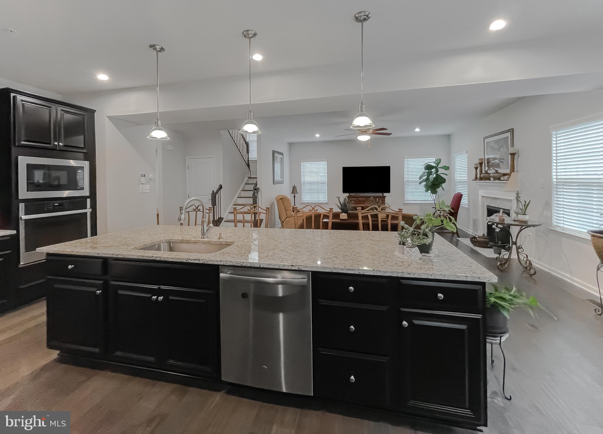 8716 WINDON COURT