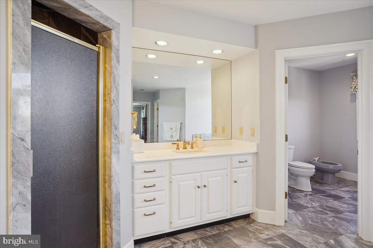 SADDLE RIDGE - Residential