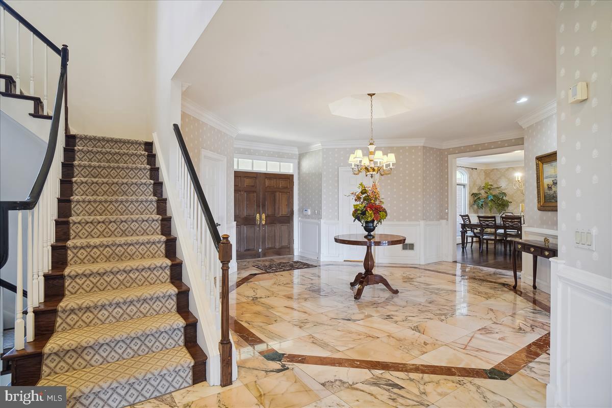 SADDLE RIDGE - Residential