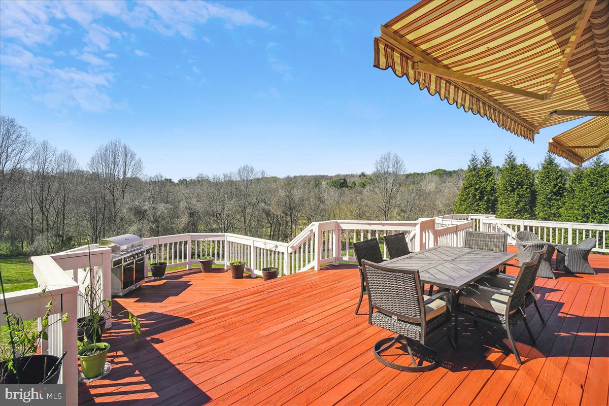 SADDLE RIDGE - Residential