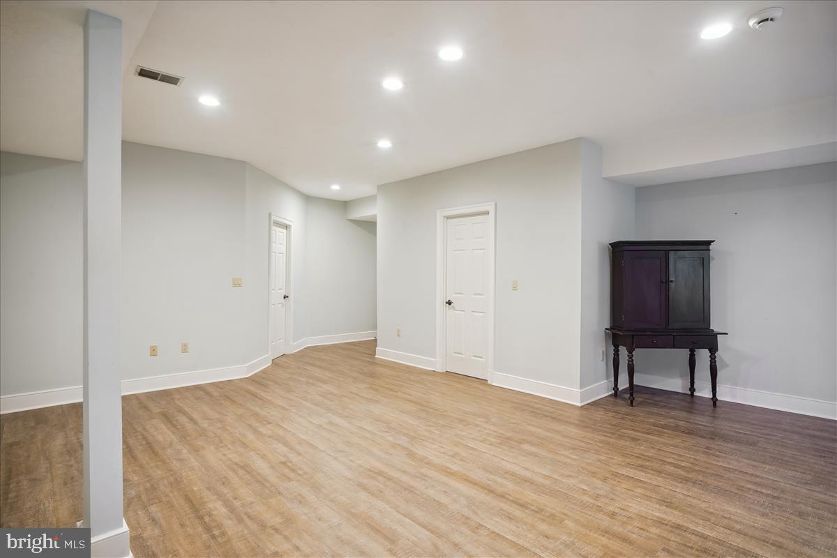 SADDLE RIDGE - Residential