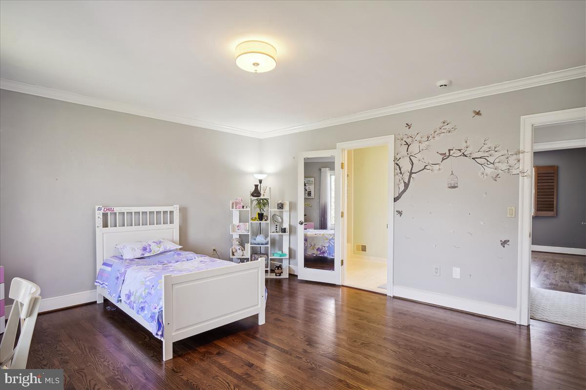 SADDLE RIDGE - Residential