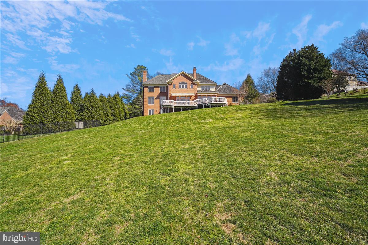 SADDLE RIDGE - Residential