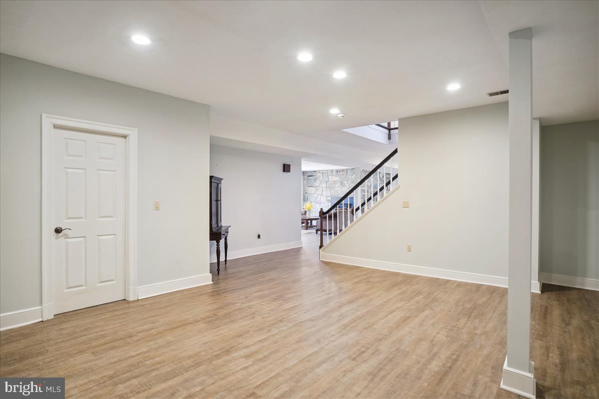 SADDLE RIDGE - Residential