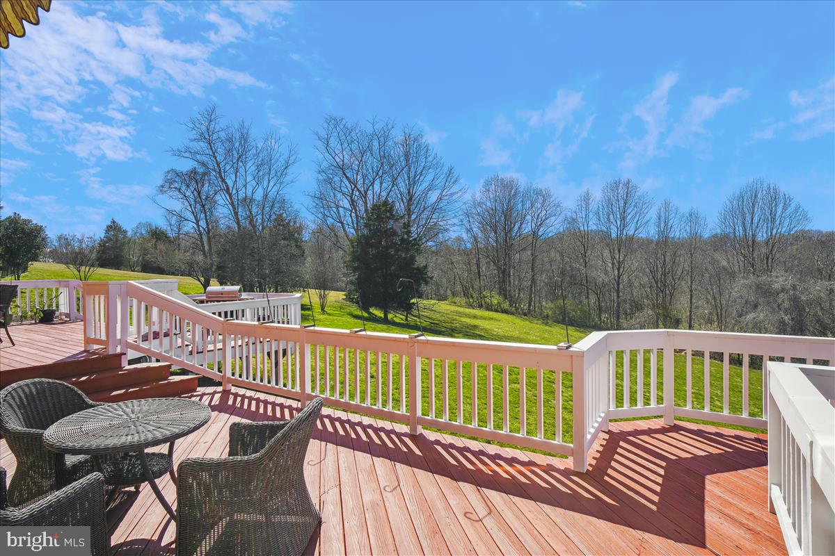 SADDLE RIDGE - Residential