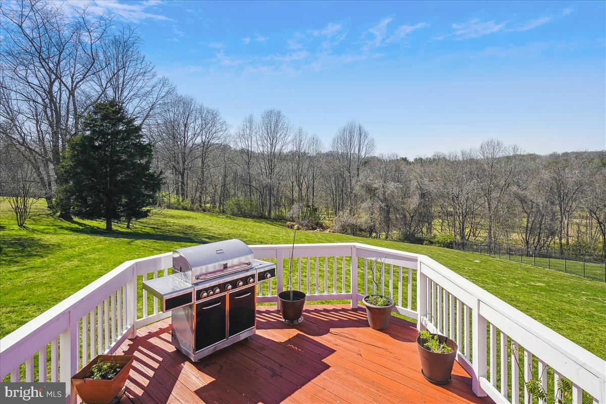 SADDLE RIDGE - Residential