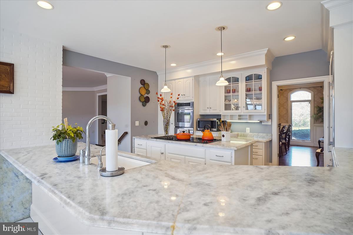 SADDLE RIDGE - Residential