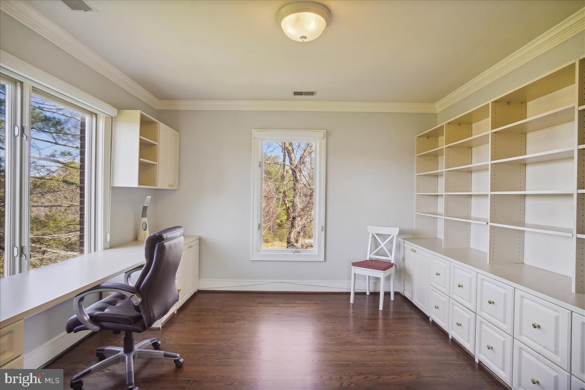 SADDLE RIDGE - Residential