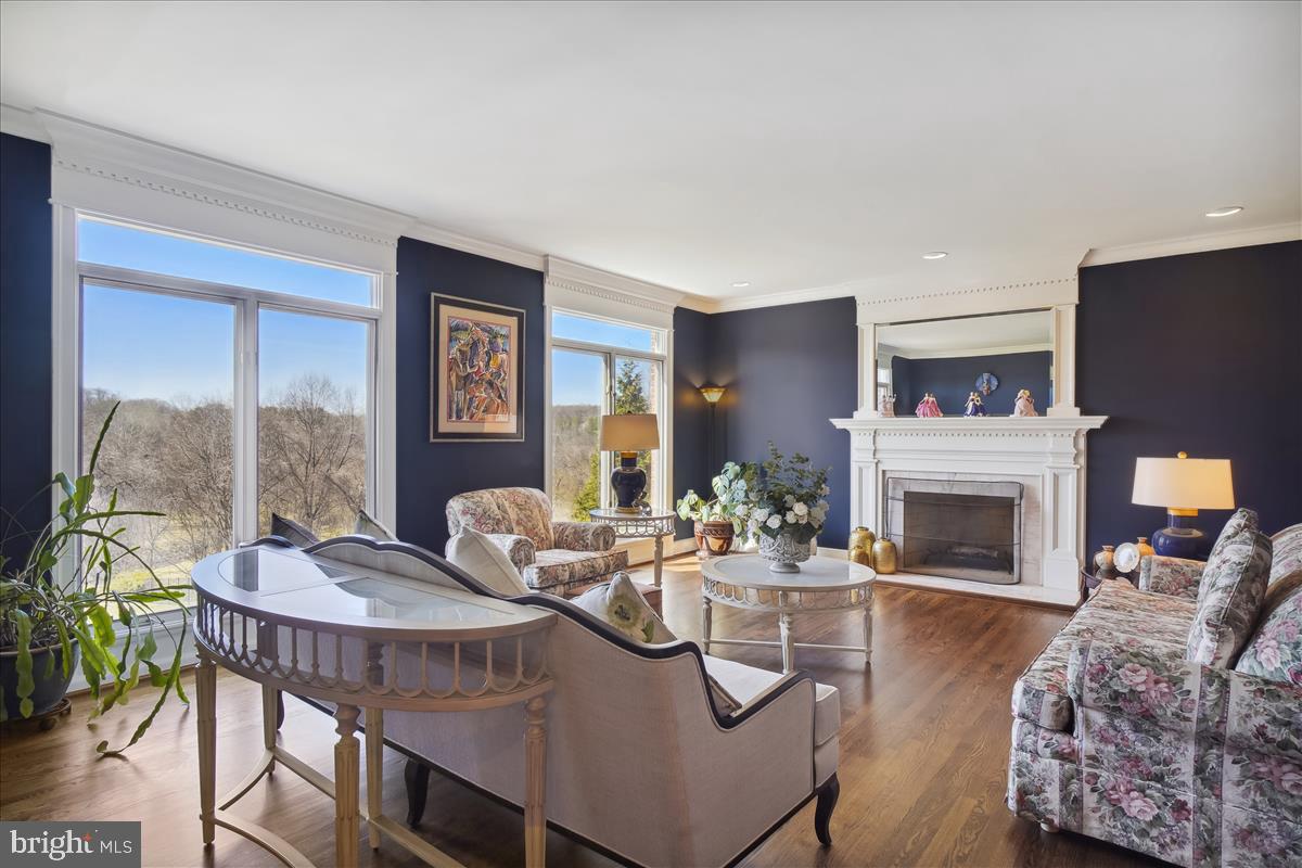 SADDLE RIDGE - Residential