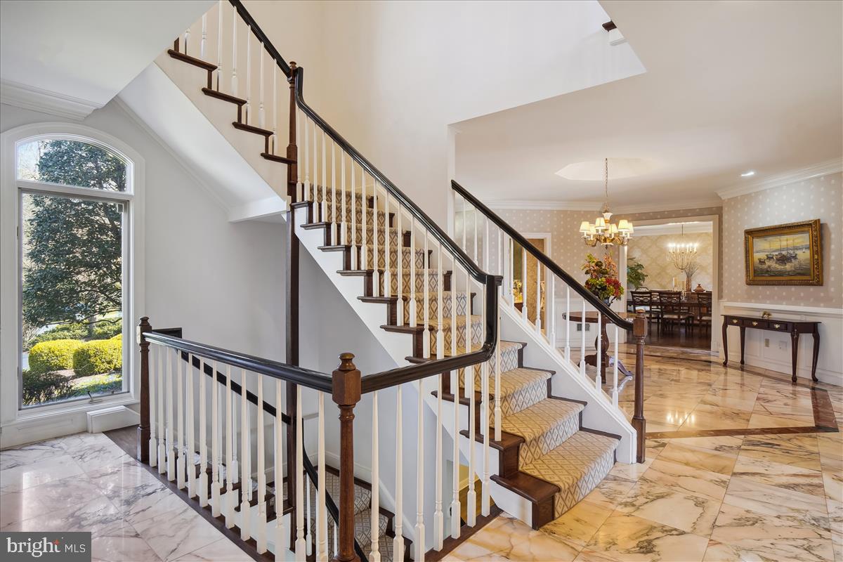 SADDLE RIDGE - Residential