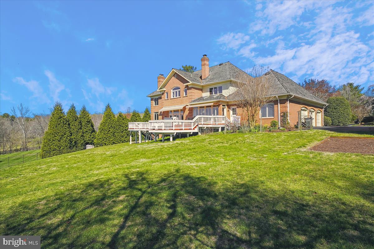 SADDLE RIDGE - Residential